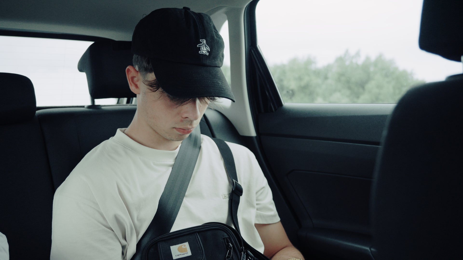 OW Essentials No.05 – Mintprint Moderne 2-Strip LUT