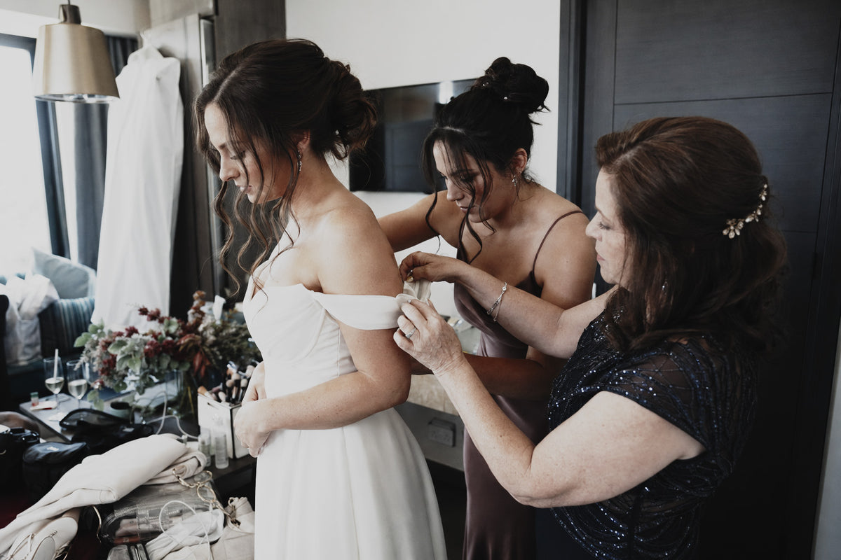 OW LR Essentials No.10 - Modern Wedding Preset